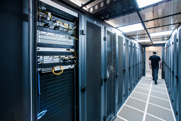 Windows Server 2025 – Aktuelle Serverplattform für moderne IT-Infrastrukturen – günstig kaufen bei PE Digital Networks |